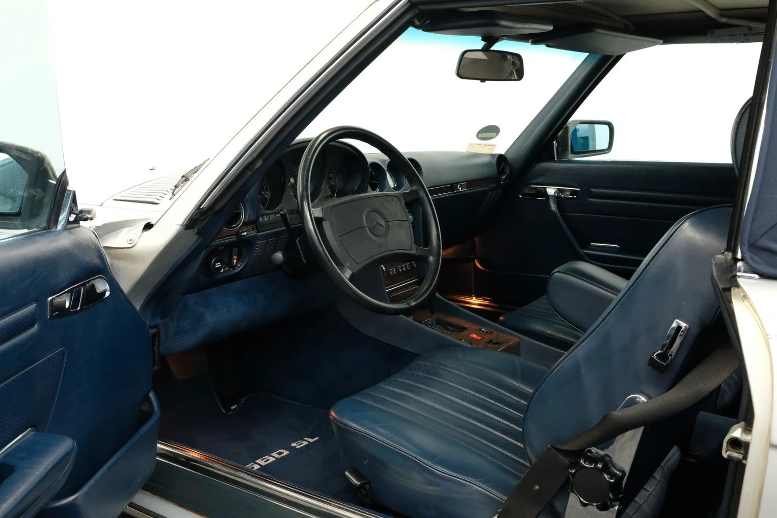 Mercedes-Benz 560 SL Roadster, 10/10