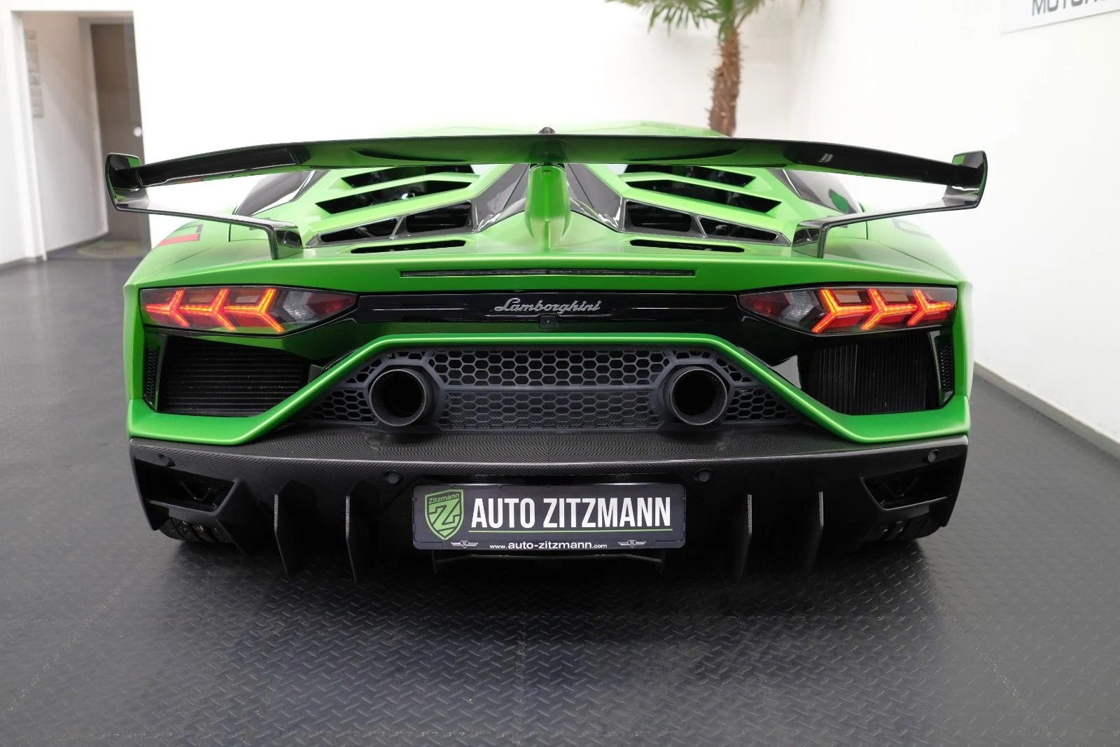 Lamborghini Aventador SVJ, 6/10