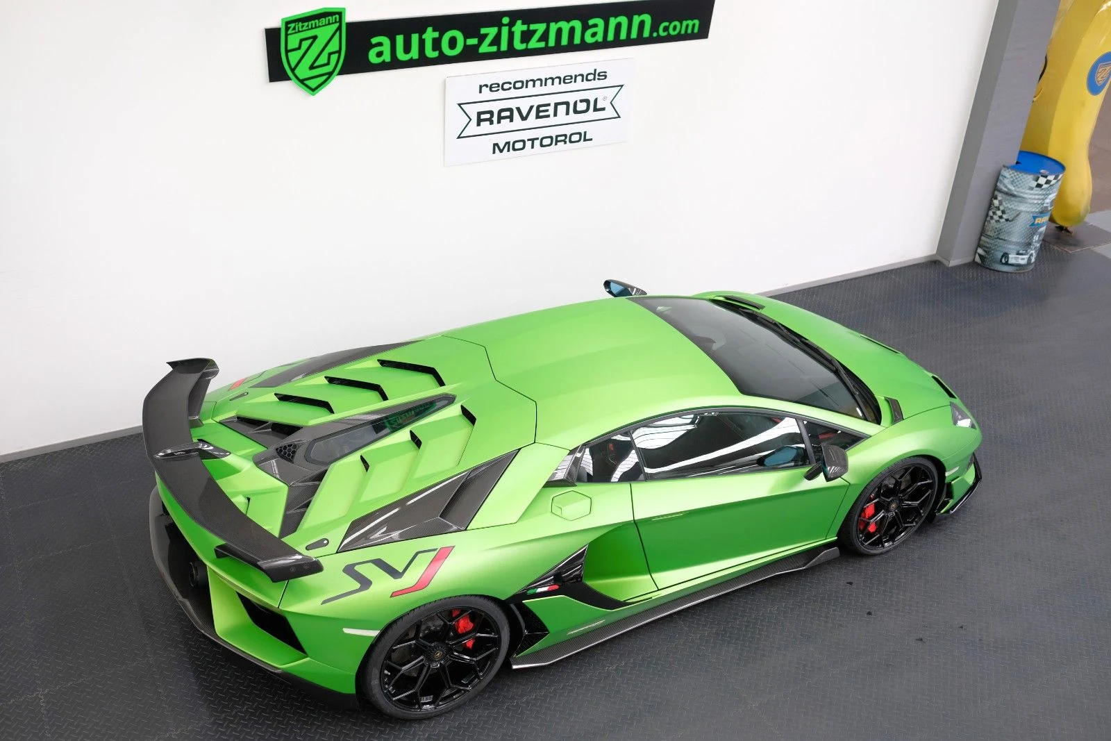 Lamborghini Aventador SVJ, 7/10
