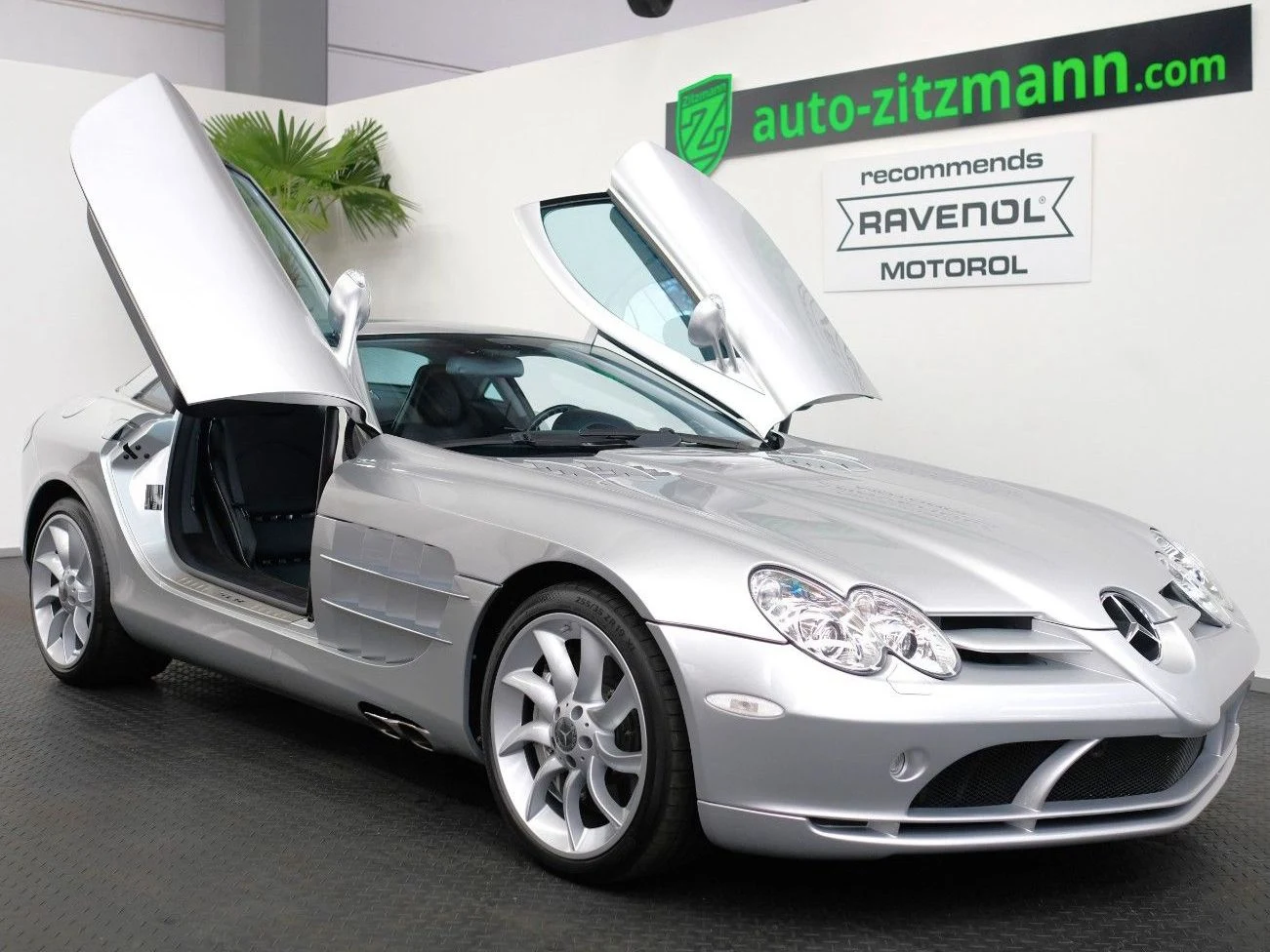 Mercedes-Benz SLR McLaren Coupe, 2/10