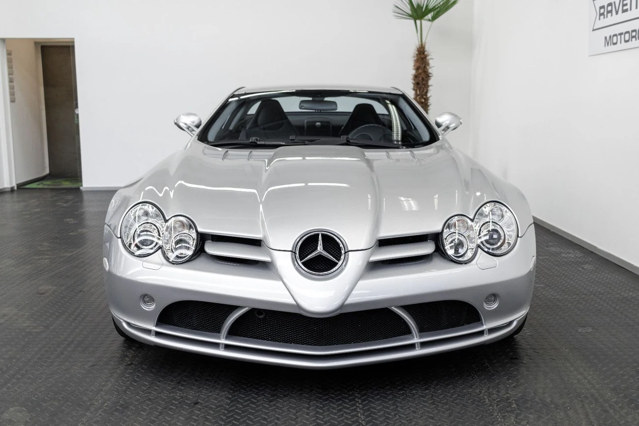 Mercedes-Benz SLR McLaren Coupe, 8/10