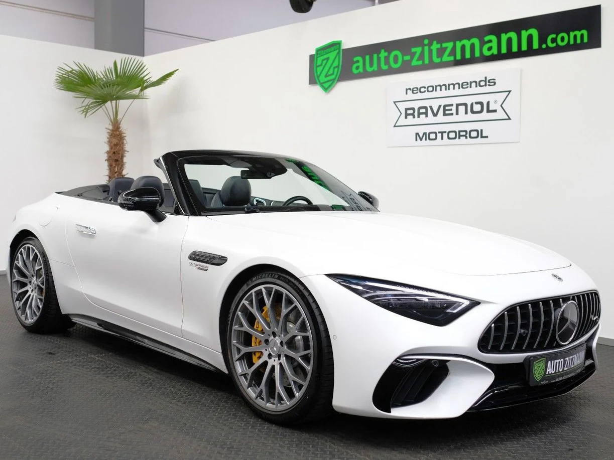 Mercedes-Benz SL 63 AMG 4MATIC+, exterior view of the entire car