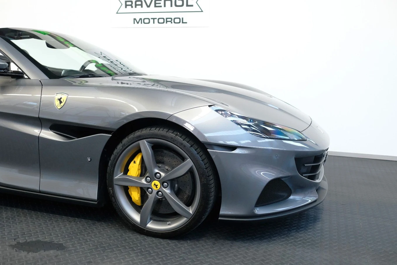 Ferrari Portofino M, 5/10