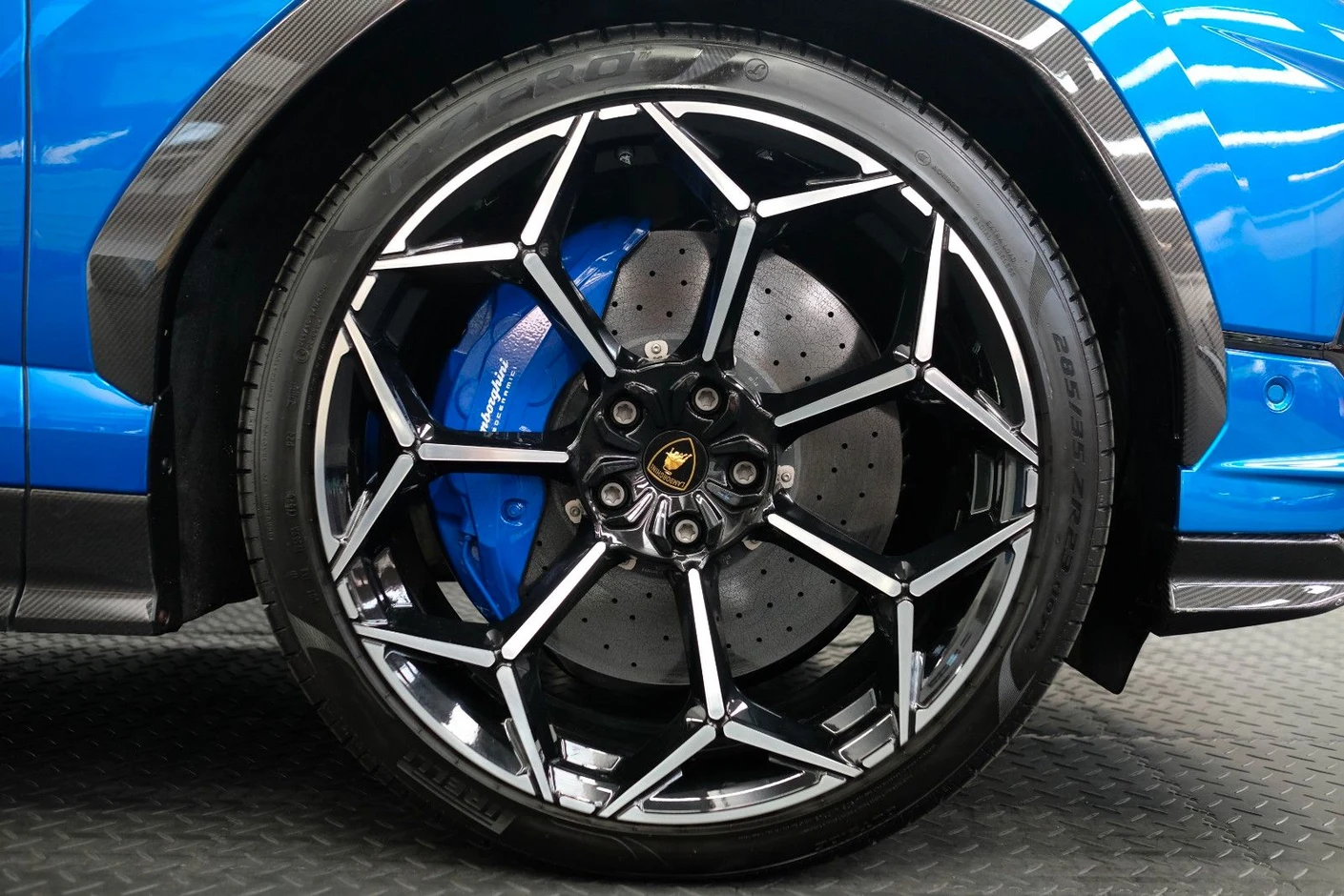 Lamborghini Urus Performante, 10/10