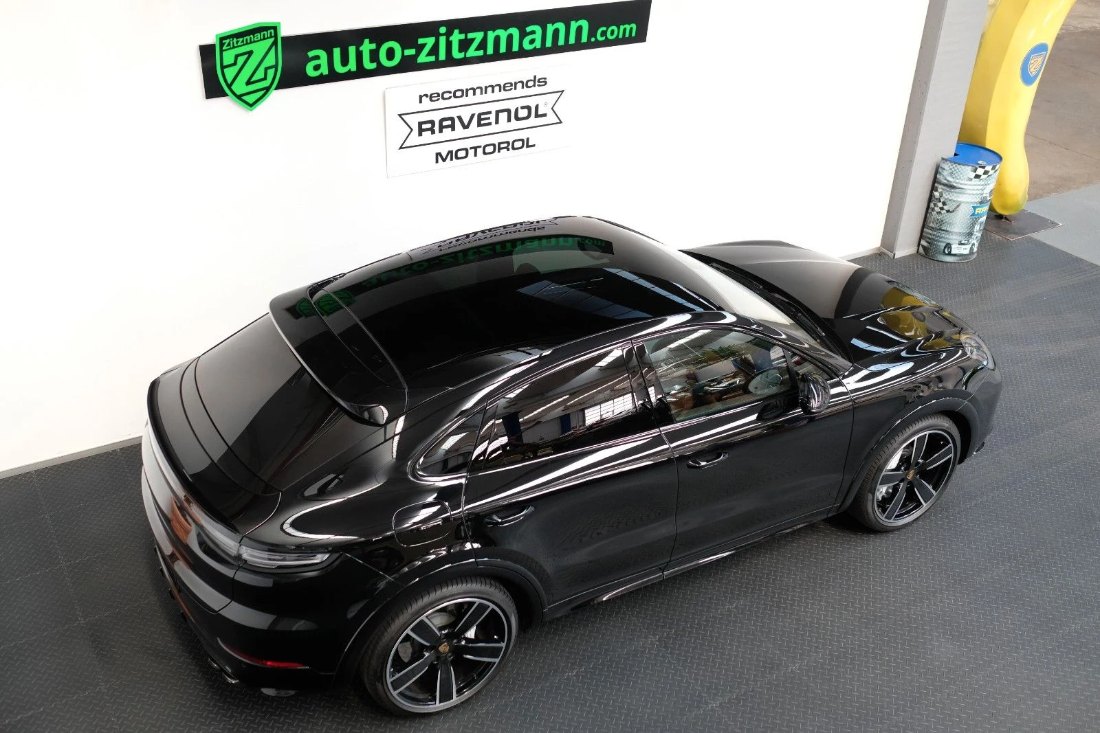 Porsche Cayenne Turbo Coupe, 5/10