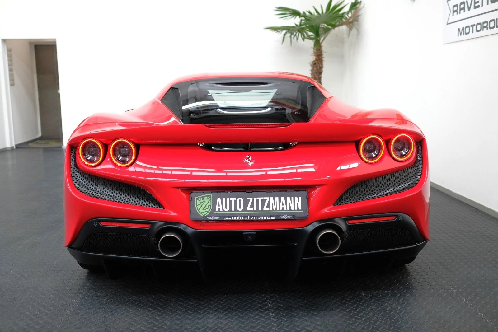 Ferrari F8 Tributo, 9/10