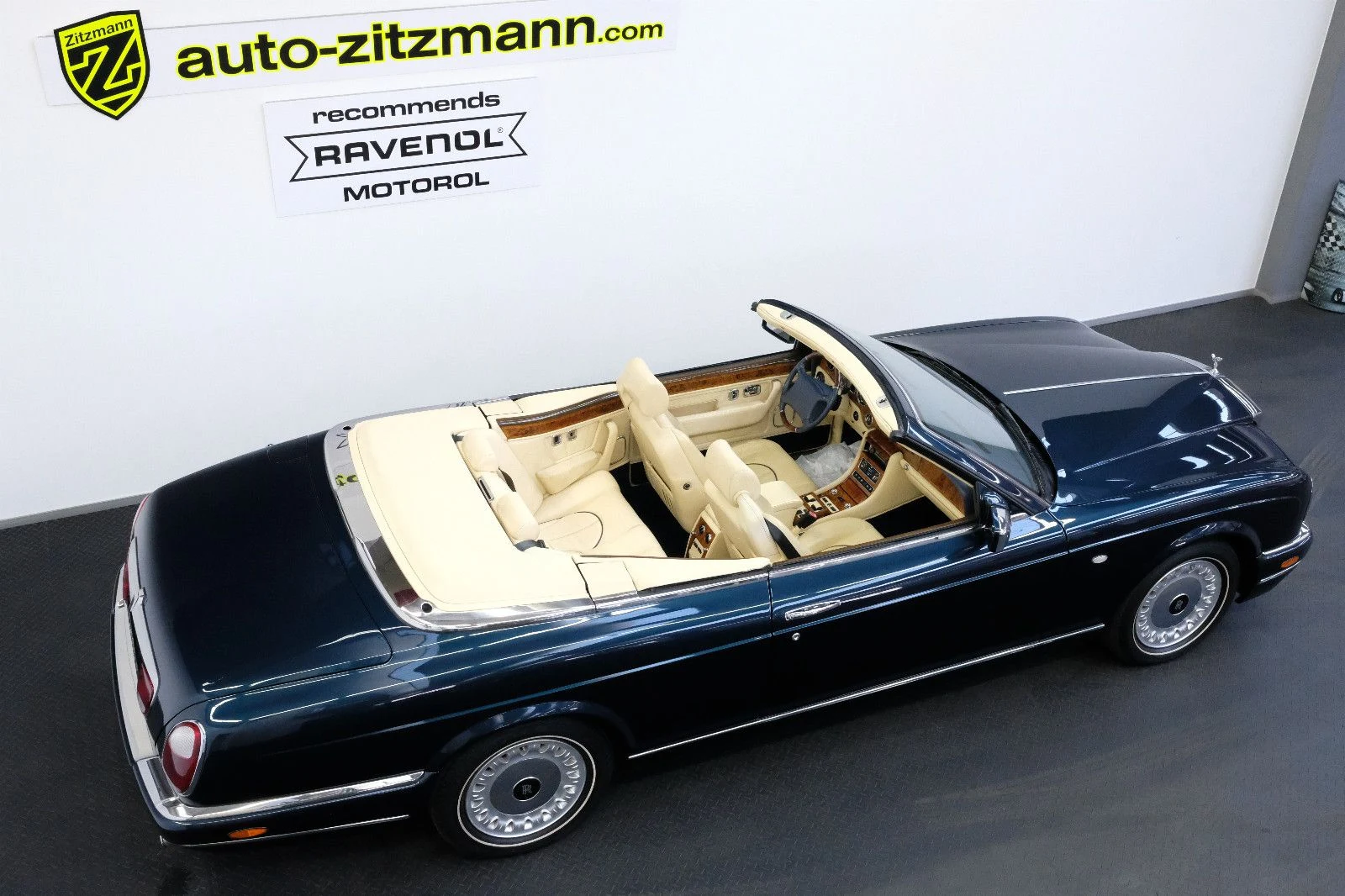 Rolls-Royce Corniche V, 3/10