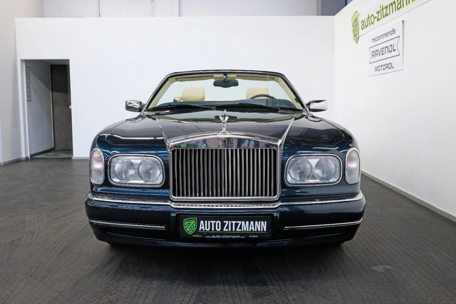 Rolls-Royce Corniche V, 7/10