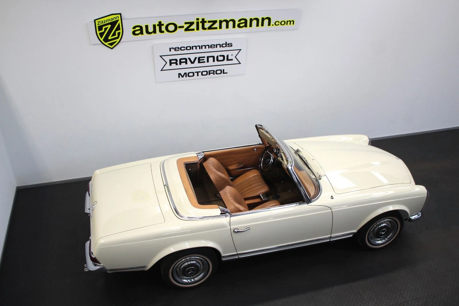 Mercedes-Benz 250 SL Pagoda, 4/10