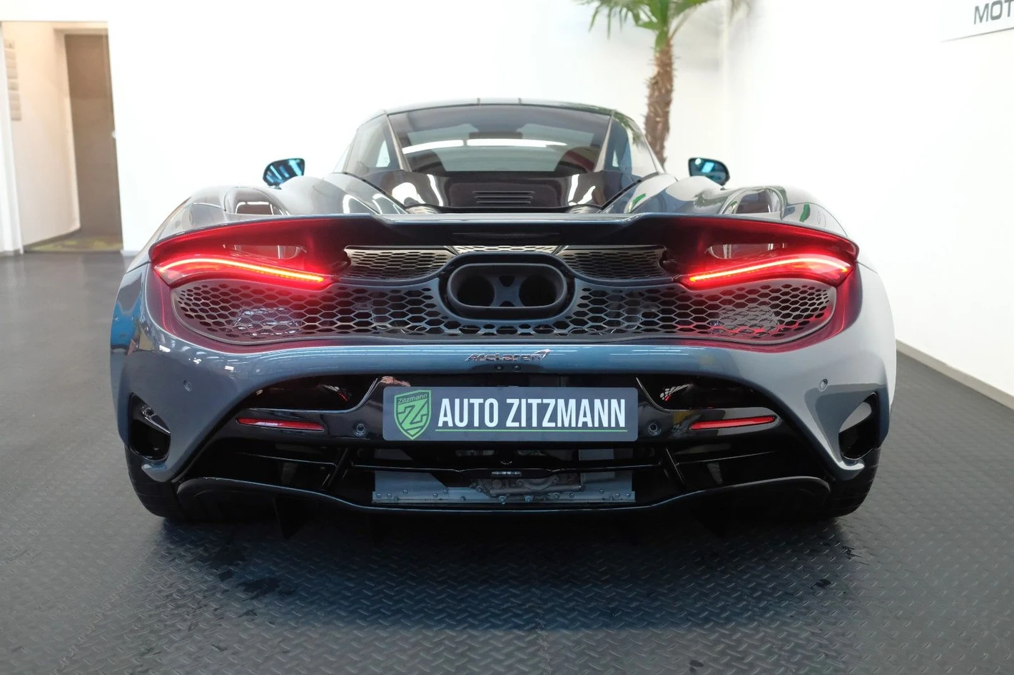 McLaren 750S Coupe Performance, 9/10