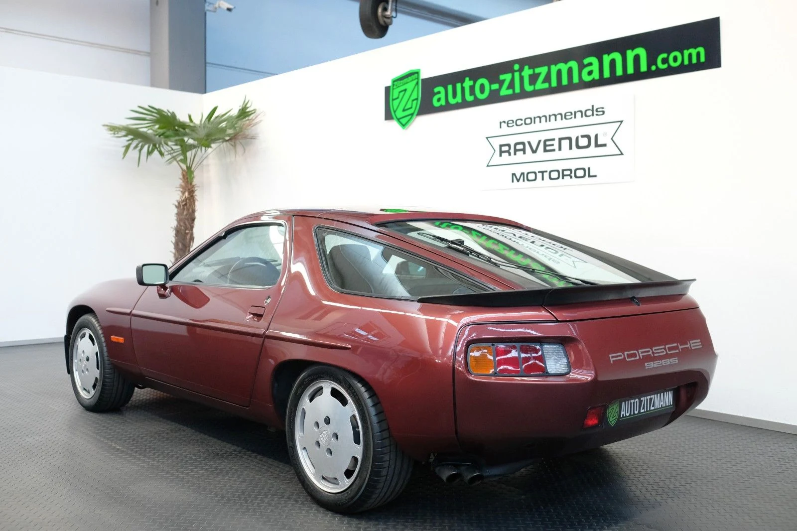 Porsche 928 S, 6/10