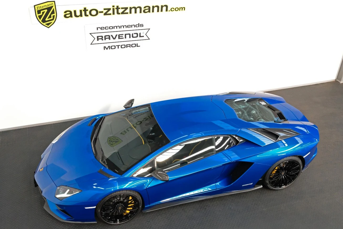 Lamborghini Aventador S, 4/10