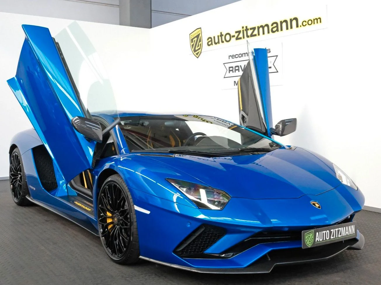 Lamborghini Aventador S, 5/10
