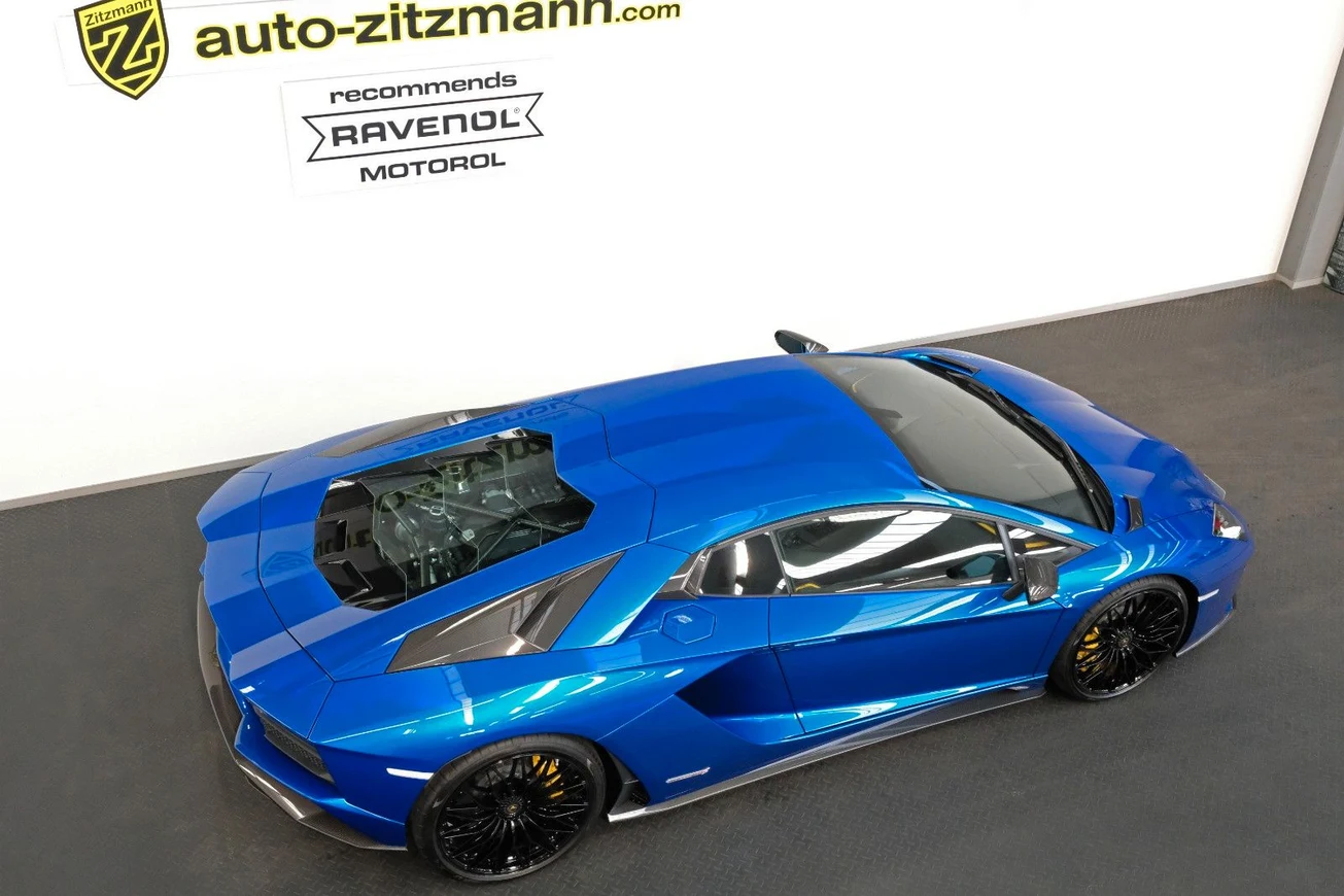 Lamborghini Aventador S, 7/10