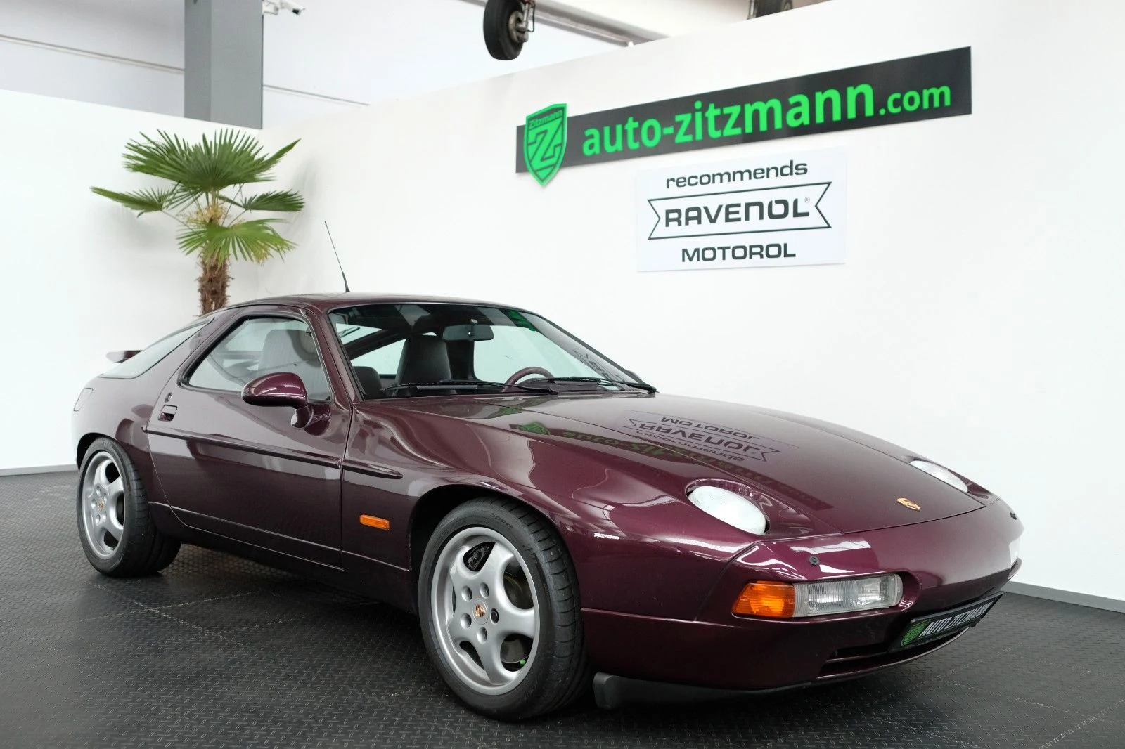 Porsche 928 GTS, 4/10