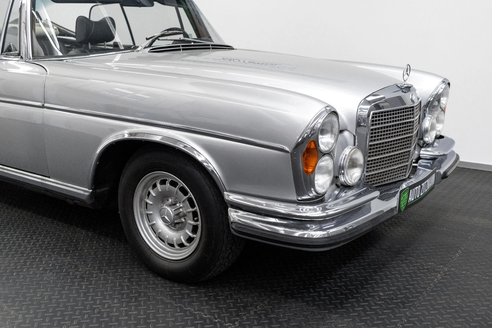 Mercedes-Benz 280 SE W111, 4.5-liter convertible conversion, 7/10