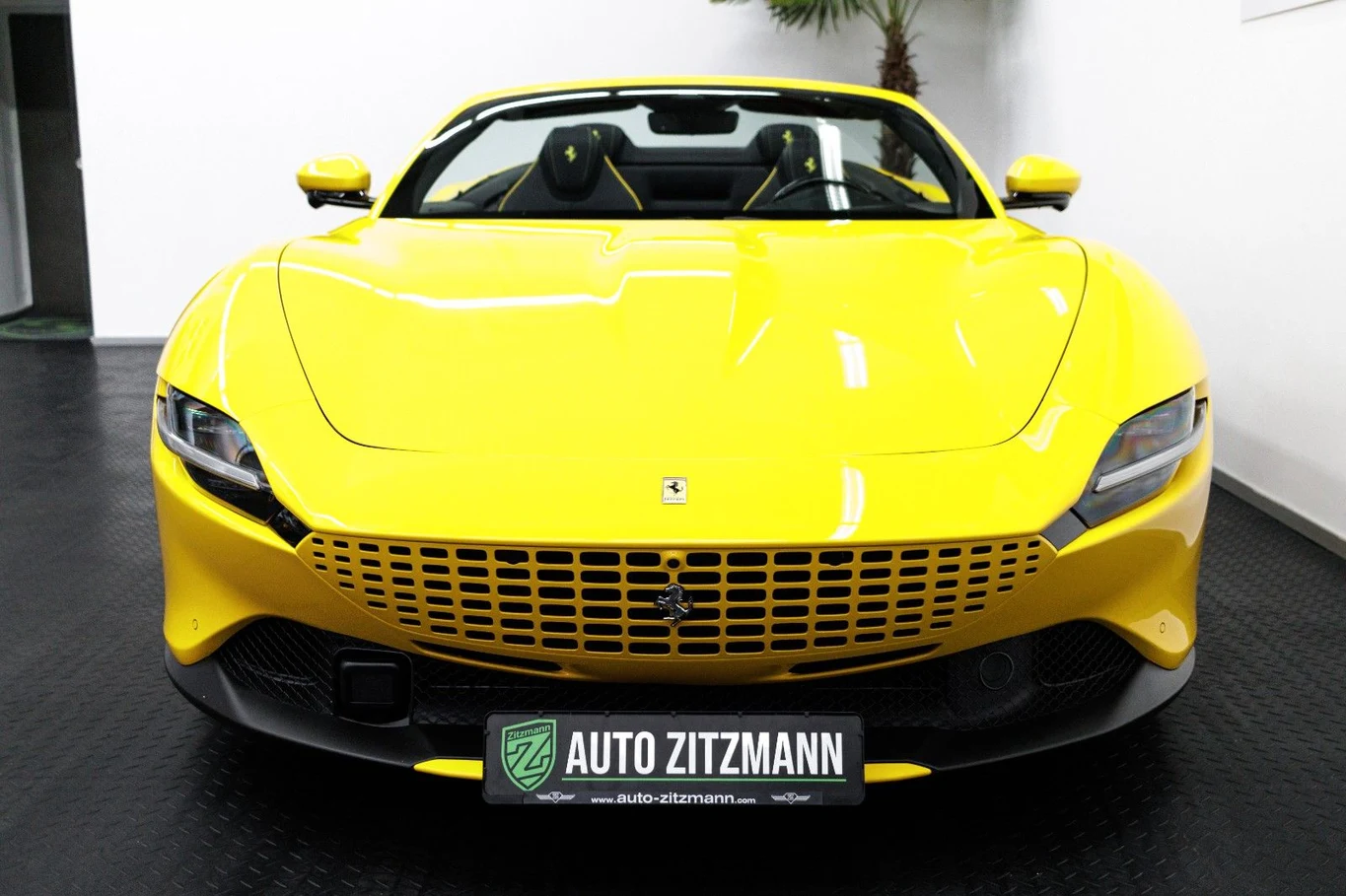 Ferrari Roma Spider, 7/10