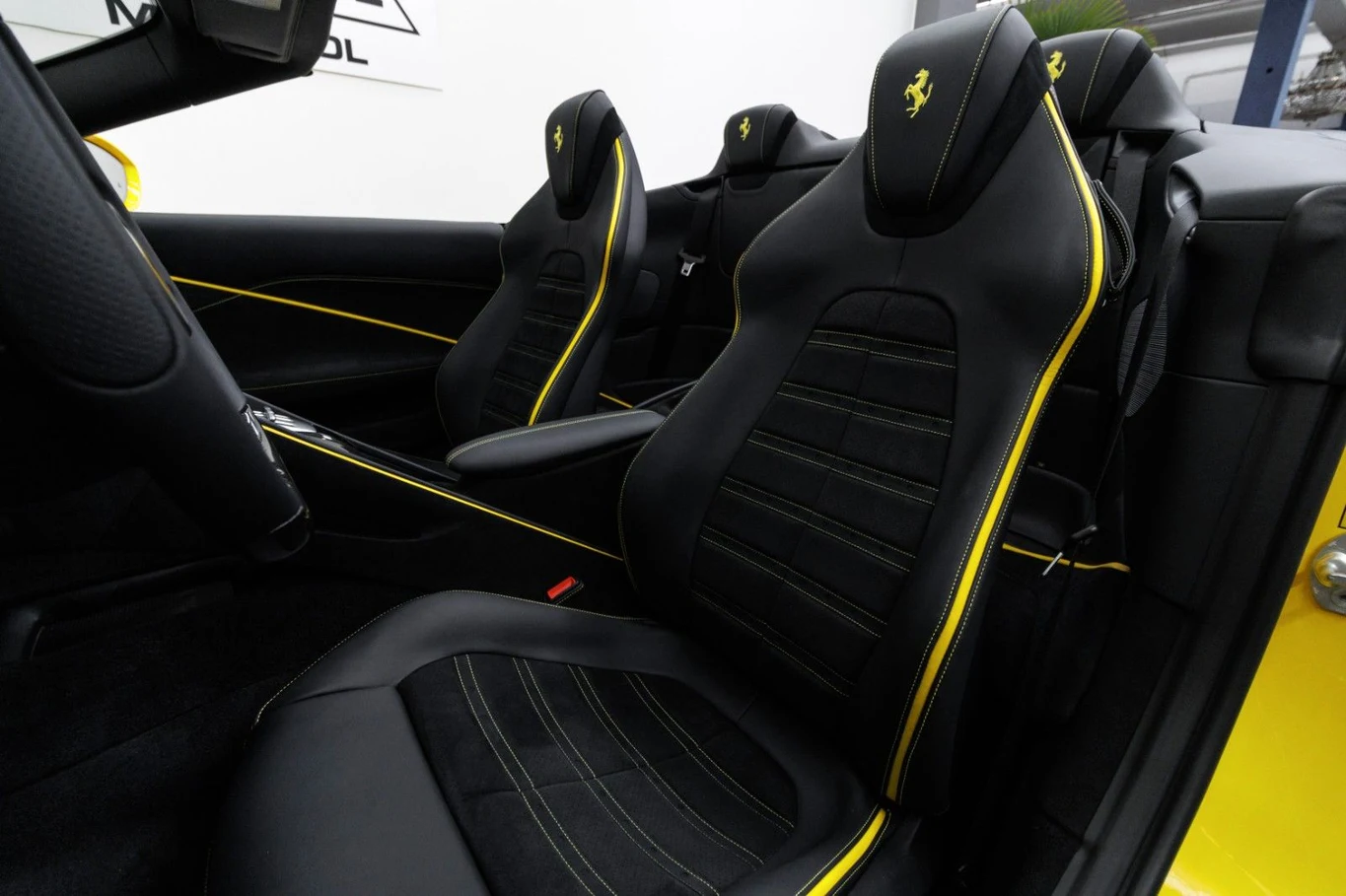Ferrari Roma Spider, 10/10