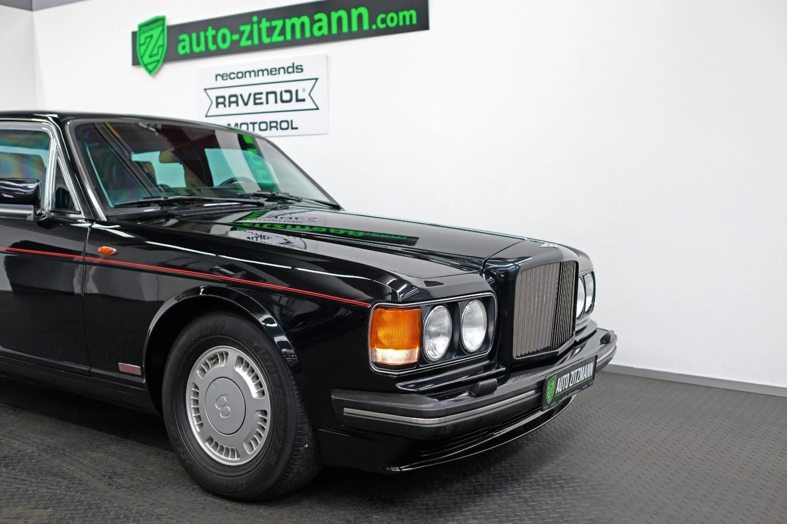 Bentley Turbo R, reported armor, 5/10