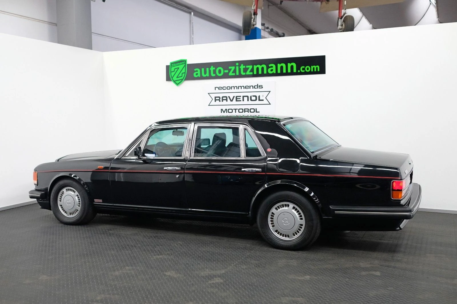 Bentley Turbo R, reported armor, 10/10