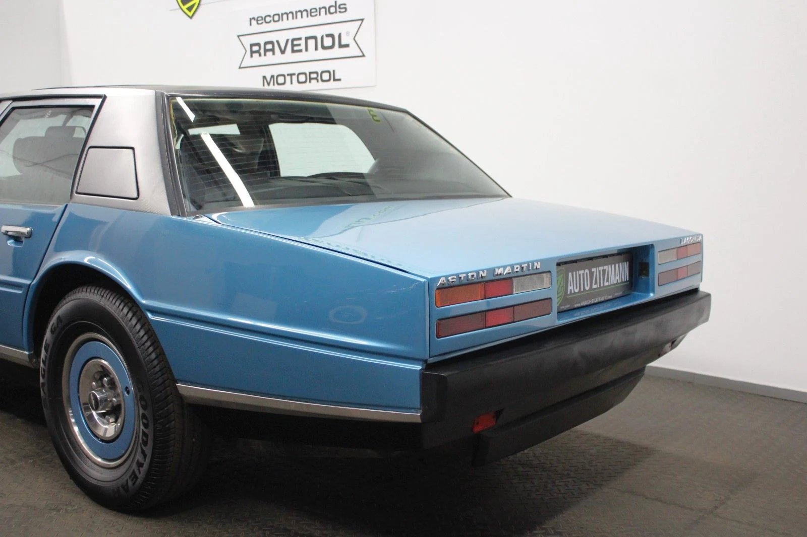 Aston Martin Lagonda Series 2, 9/10