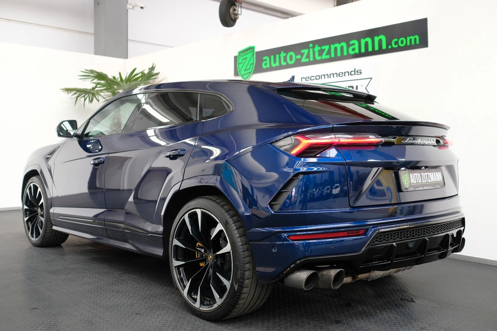 Lamborghini Urus, 3/10