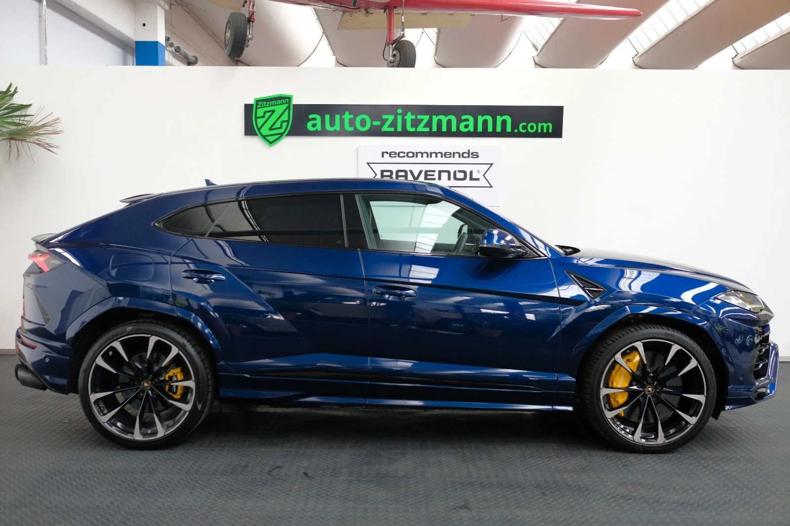 Lamborghini Urus, 4/10