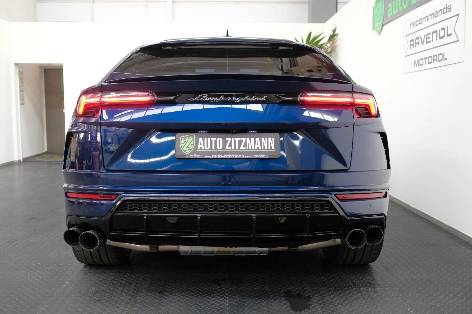 Lamborghini Urus, 7/10