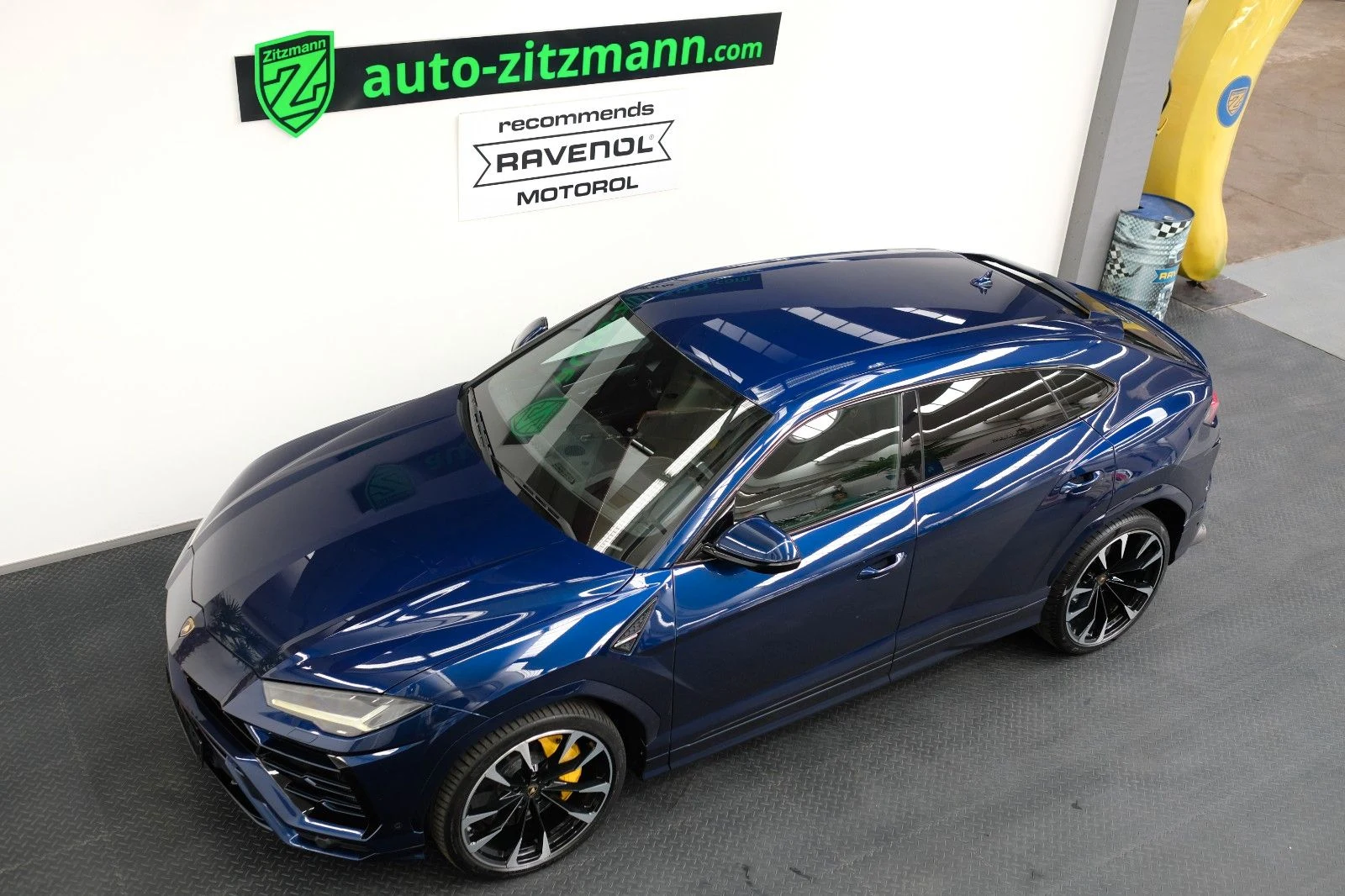 Lamborghini Urus, 9/10