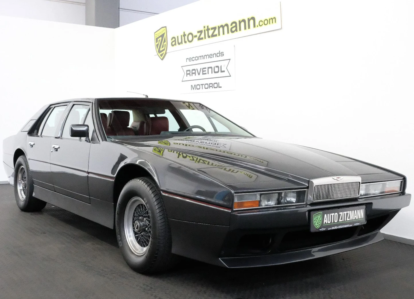 Aston Martin Lagonda Series 3 Tickford, exterior view of the entire car