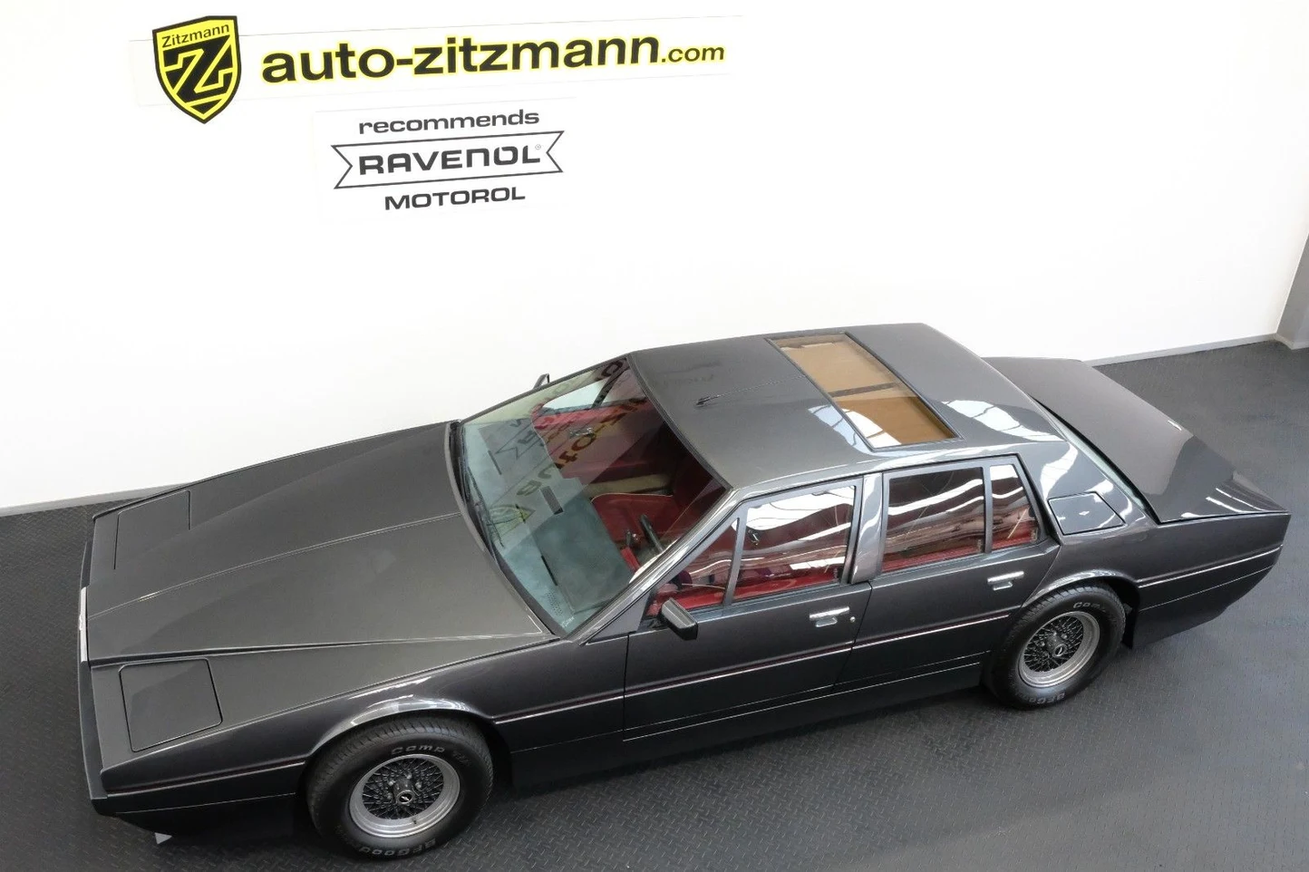 Aston Martin Lagonda Series 3 Tickford, 3/10