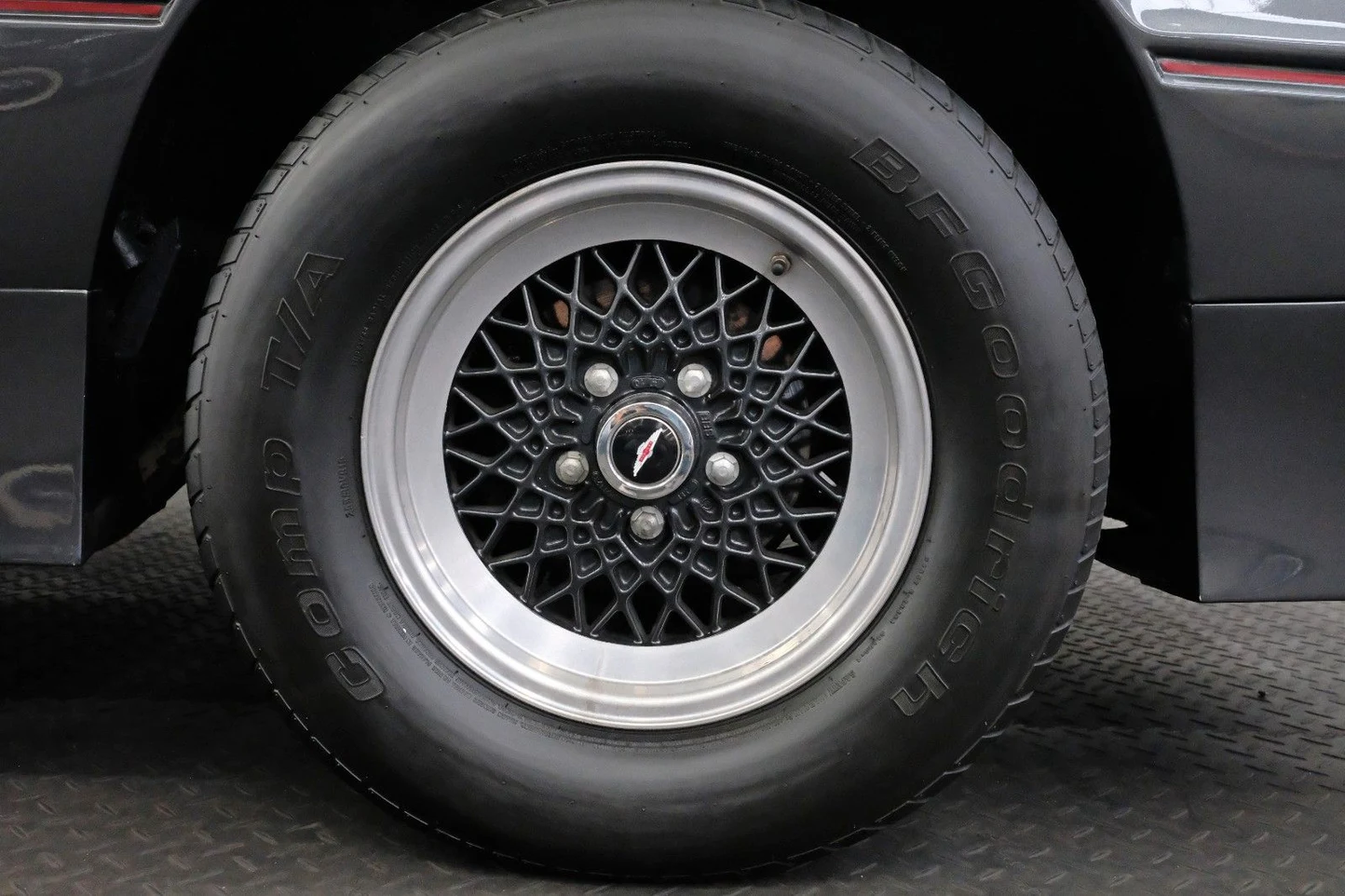 Aston Martin Lagonda Series 3 Tickford, 9/10