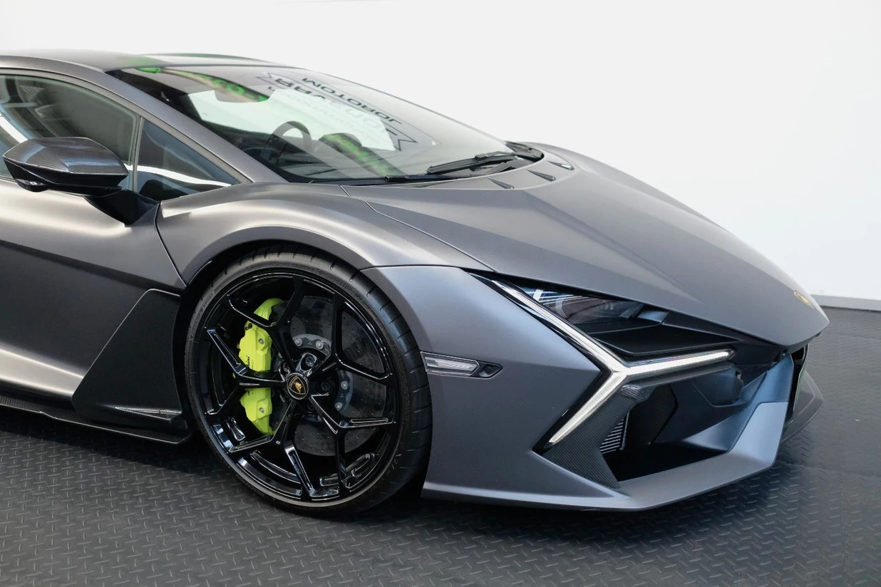 Lamborghini Revuelto Ad Personam, 5/10