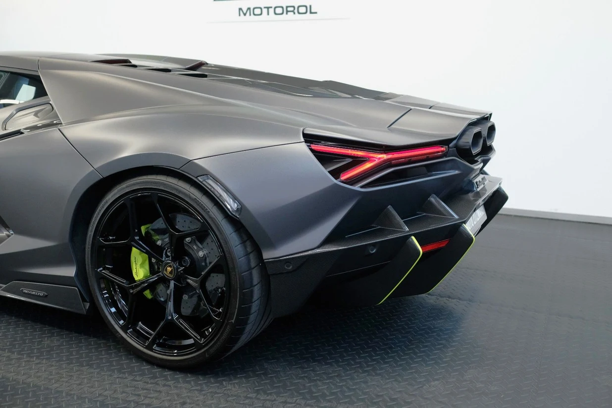 Lamborghini Revuelto Ad Personam, 9/10