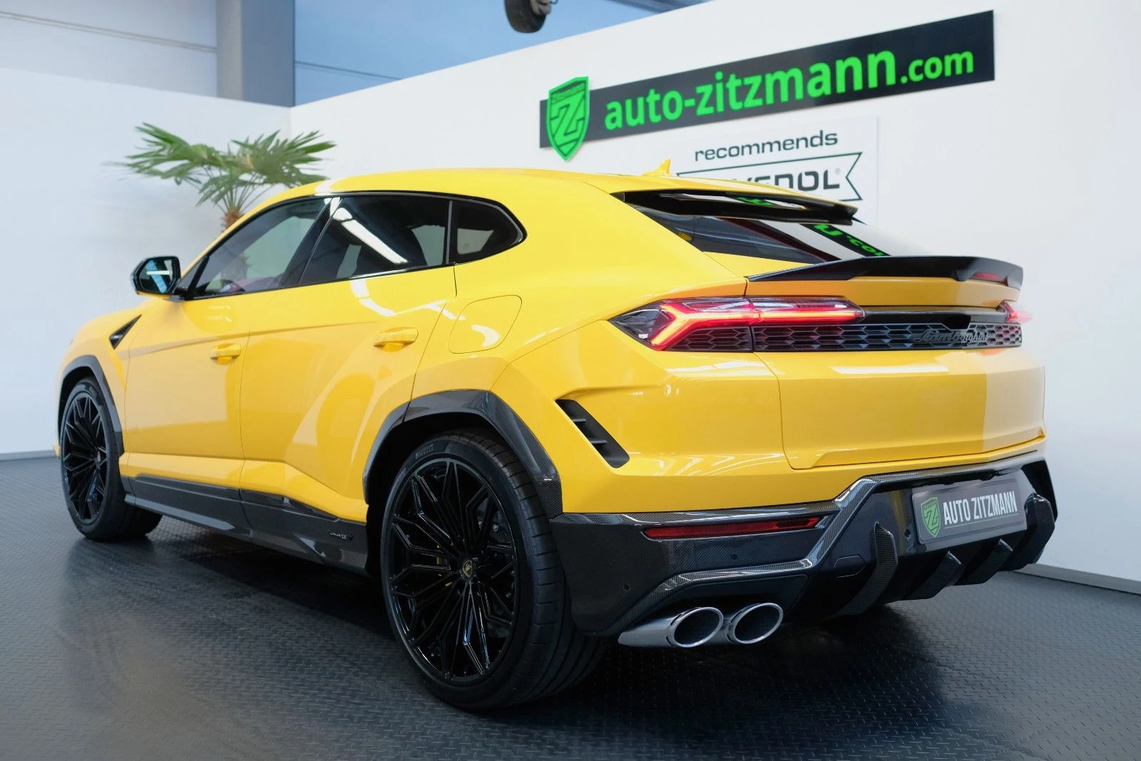 Lamborghini Urus SE, 3/10