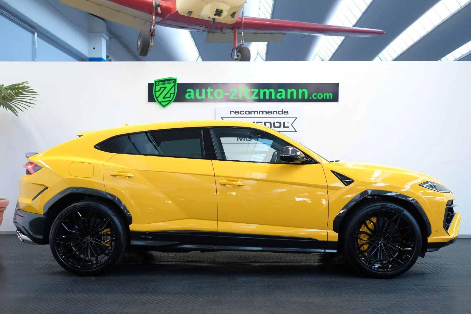Lamborghini Urus SE, 4/10
