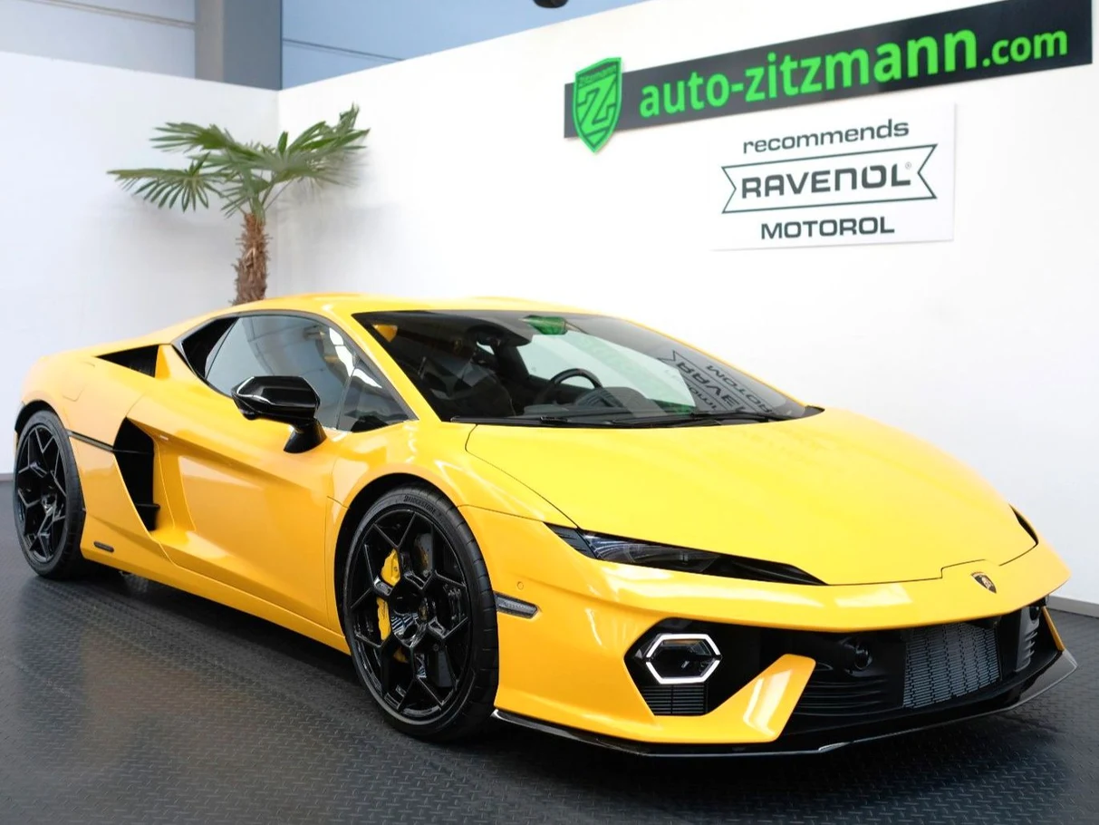 Lamborghini Temerario, exterior view of the entire car