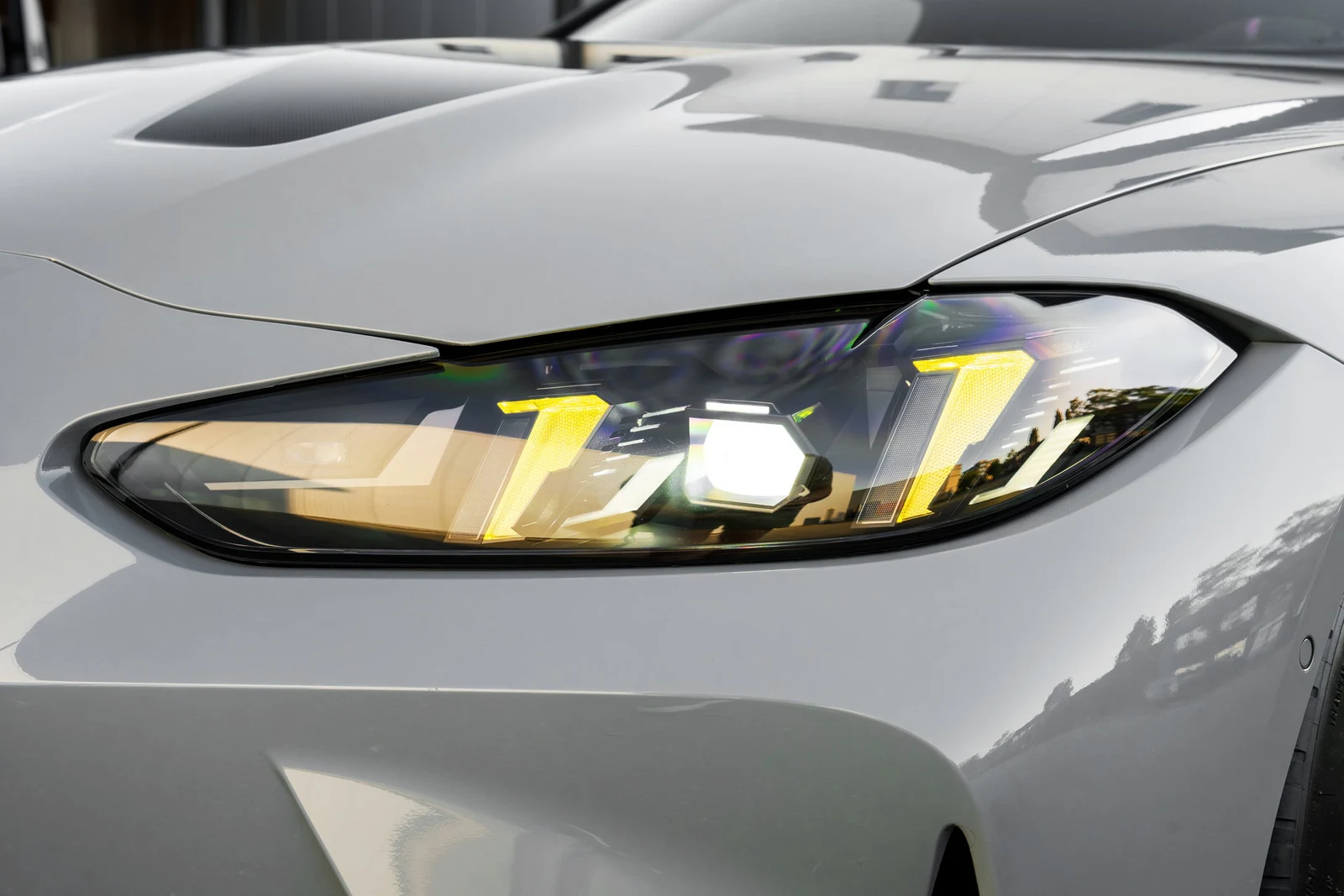 2026 BMW M4 CS, 3/10