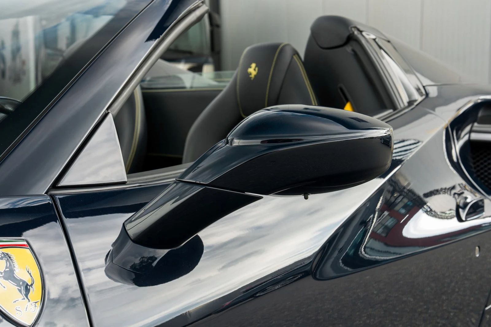 2017 Ferrari 488 Spider, 6/10
