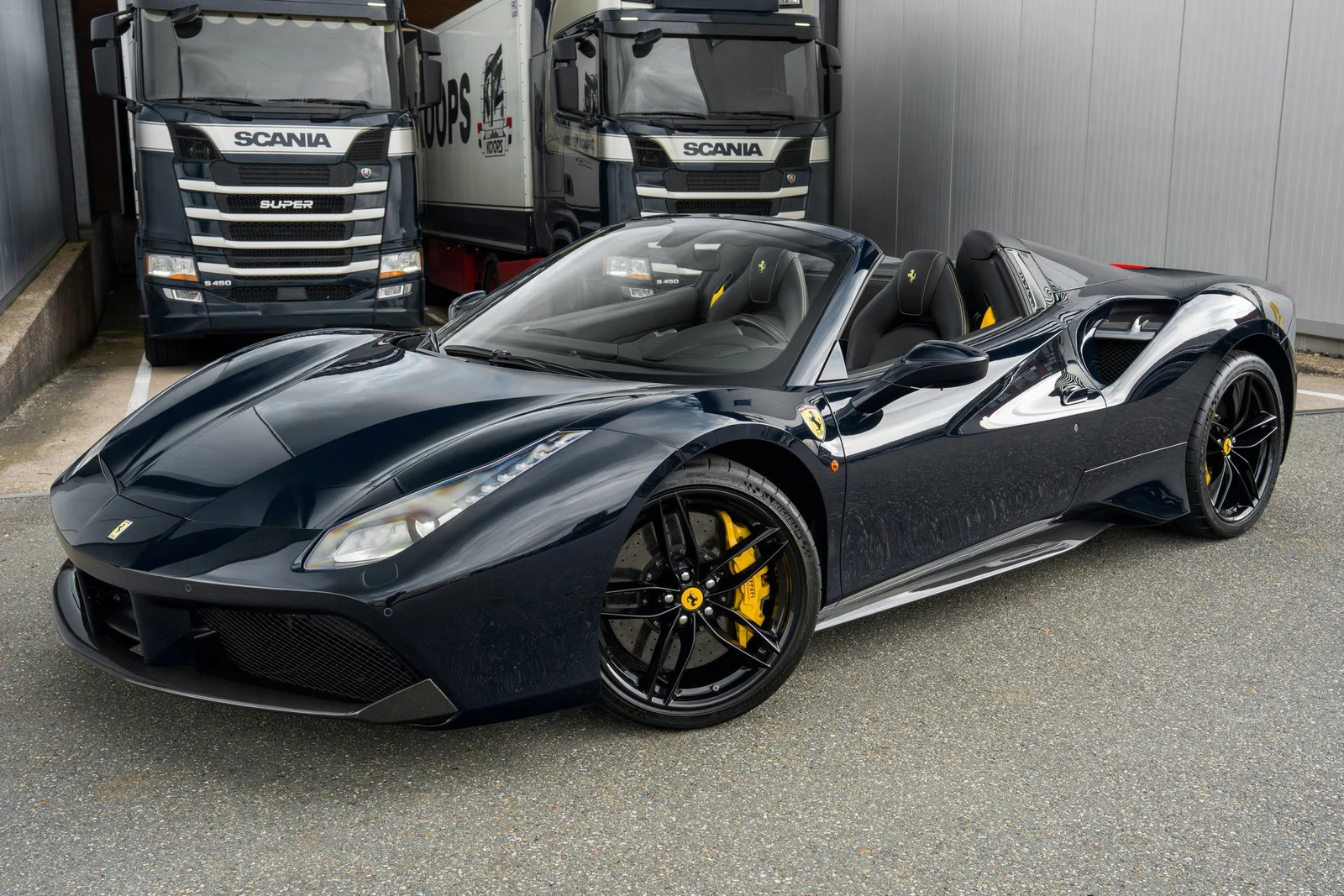 2017 Ferrari 488 Spider, 7/10