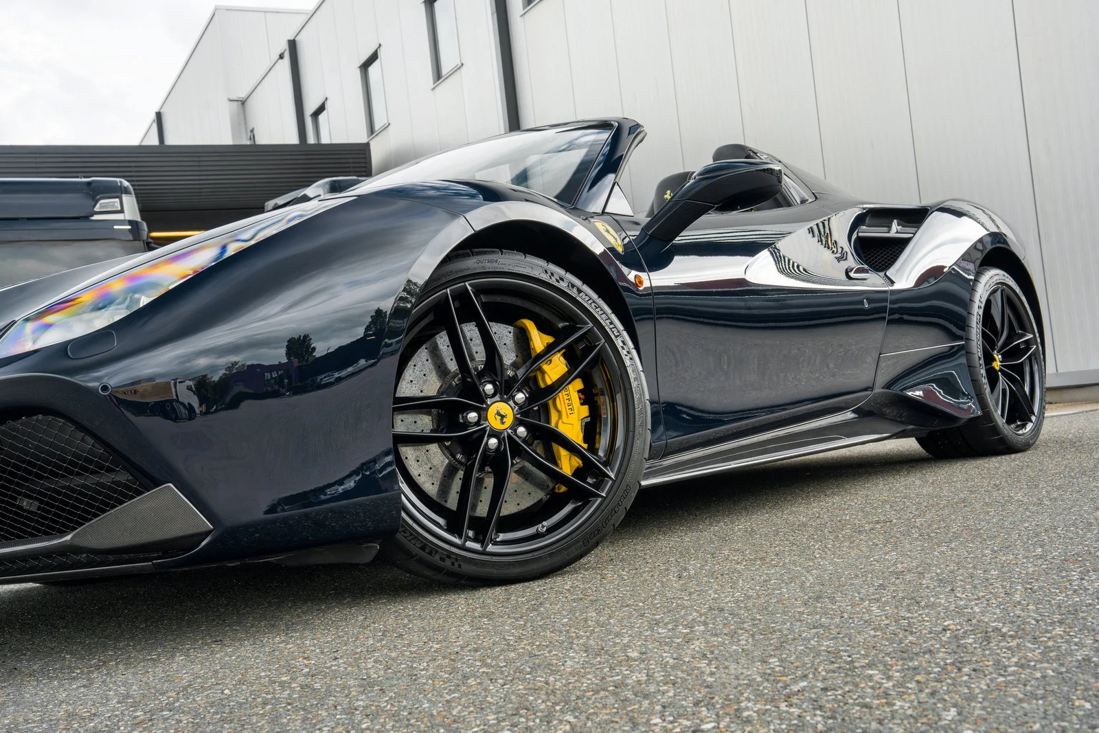 2017 Ferrari 488 Spider, 8/10