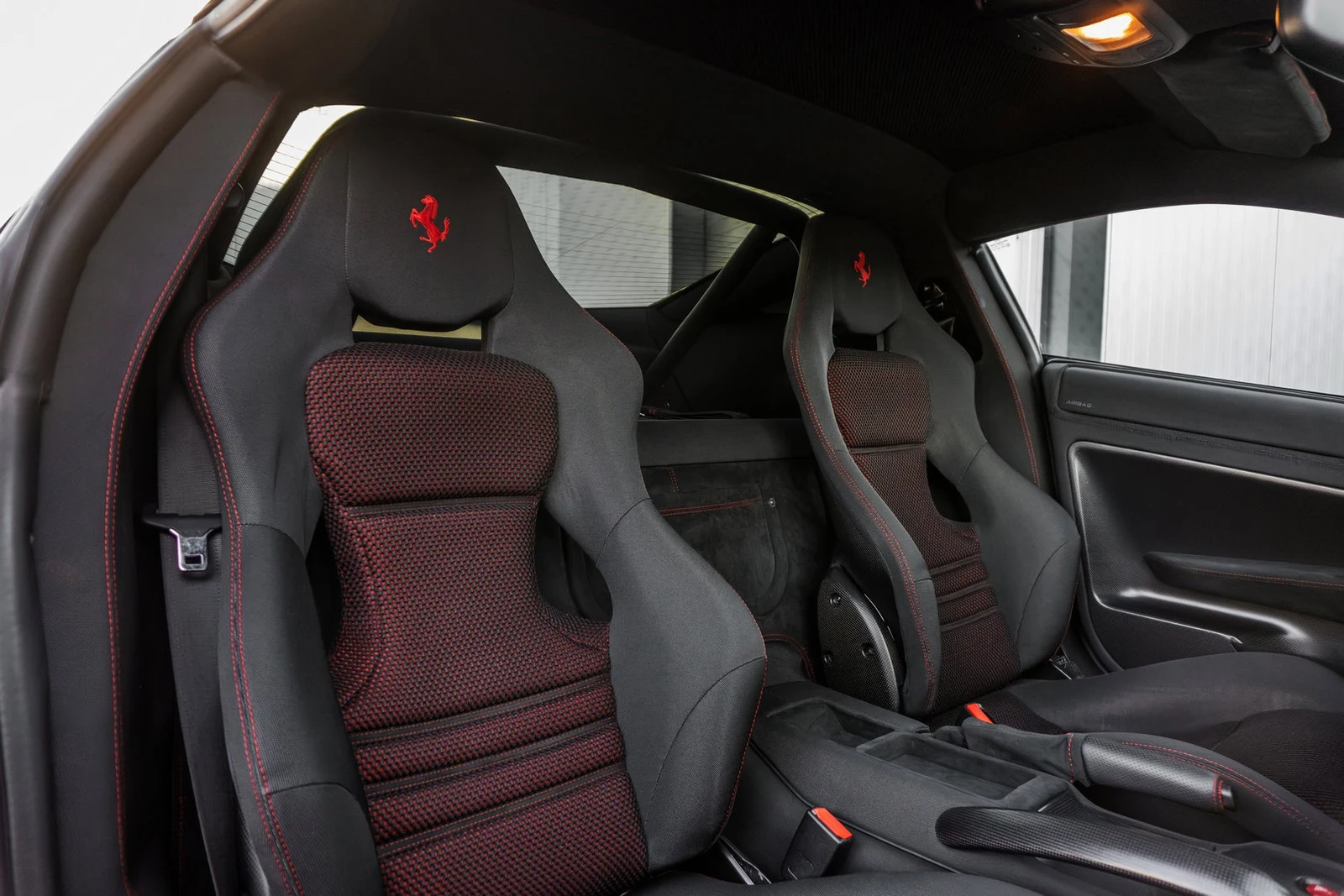 2010 Ferrari 599 GTO, 4/10