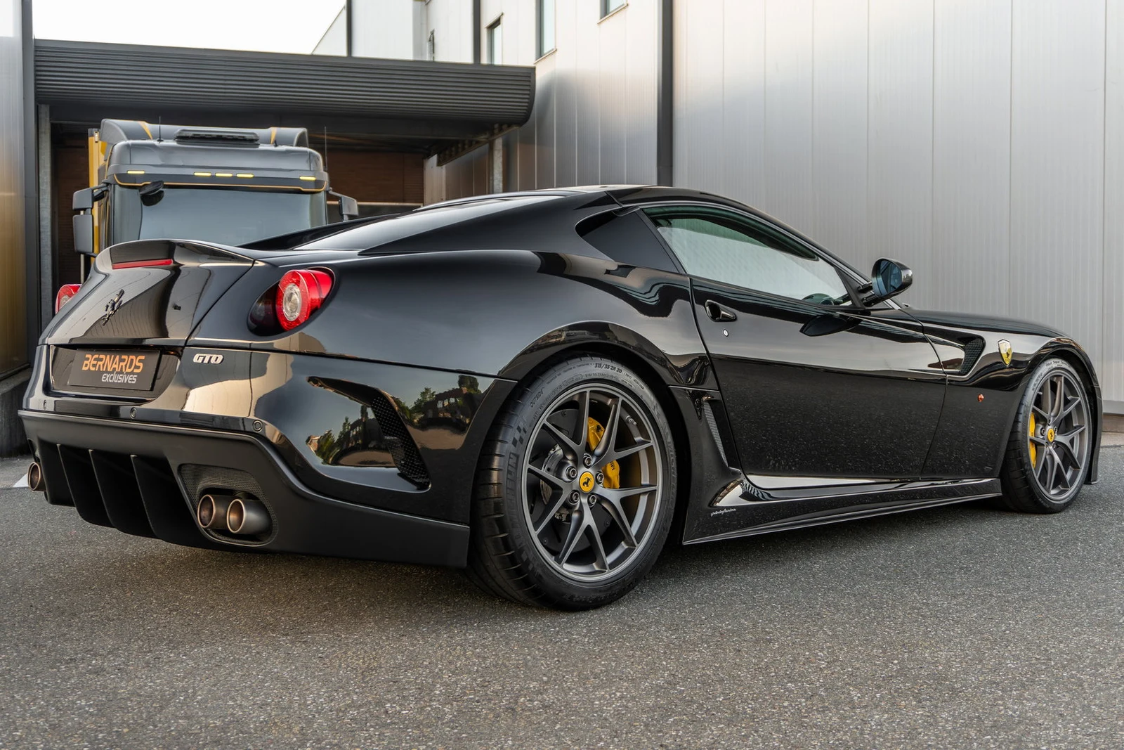 2011 Ferrari 599 GTO, 2/10