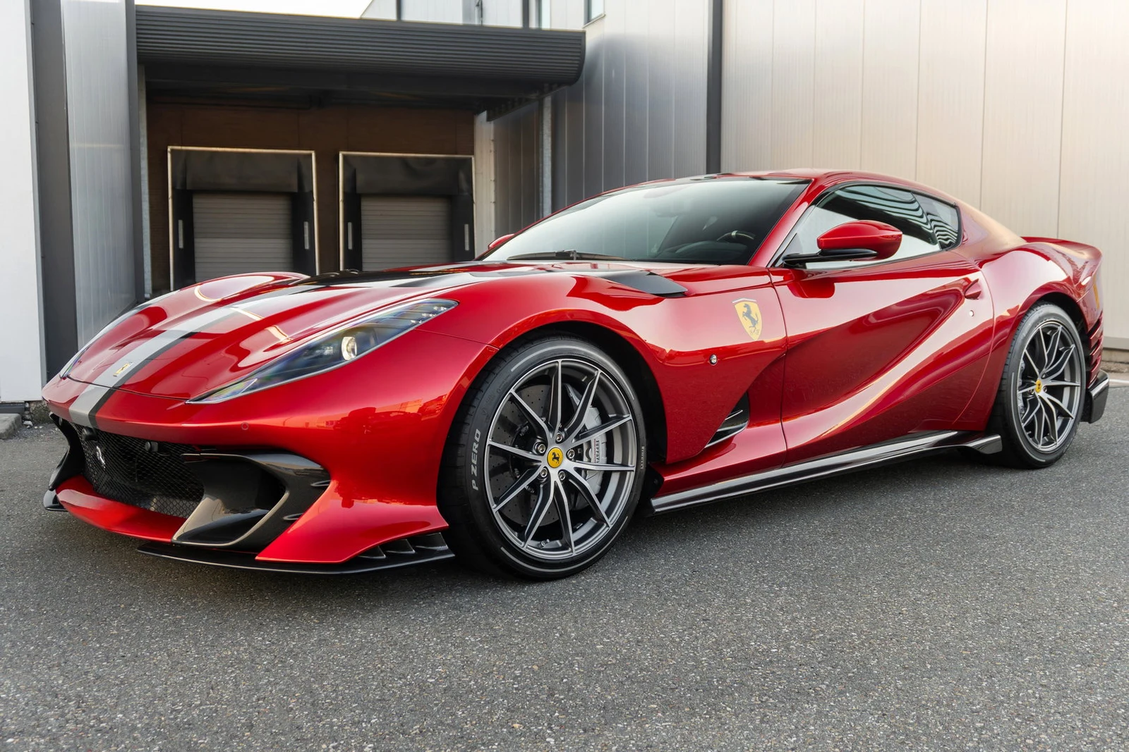 Ferrari 812 Competizione · Four-layer Rosso Magma with Sanusilver and Nero Galaxy livery · Bernards Exclusives