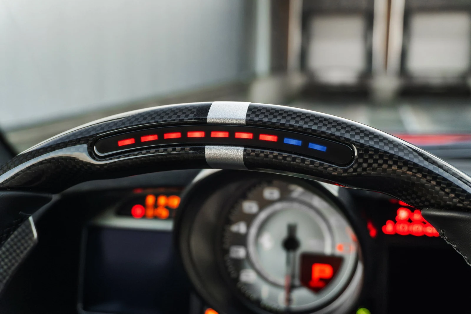 2023 Ferrari 812 Competizione, 9/10