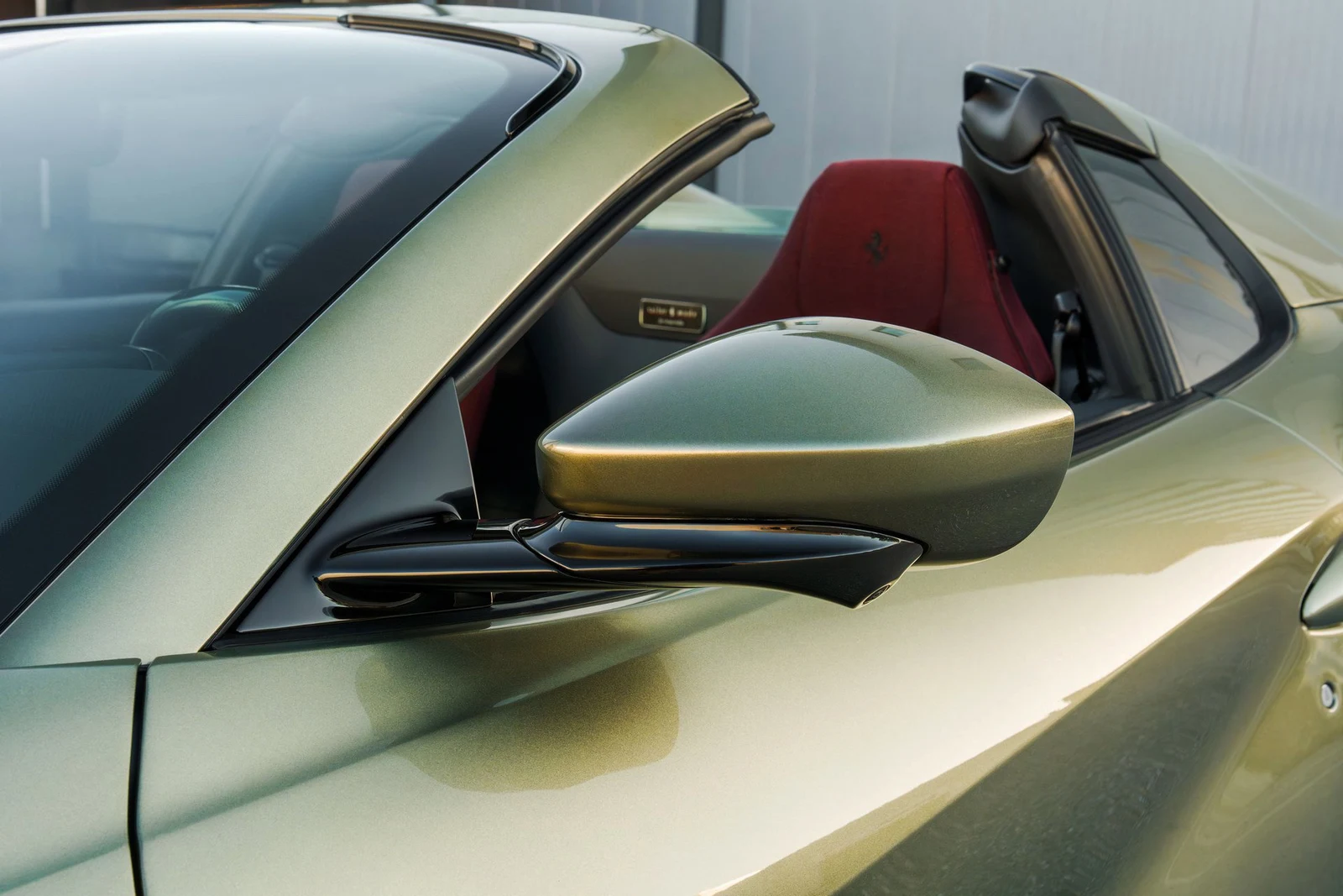 2022 Ferrari 812 GTS Tailor Made, 8/10