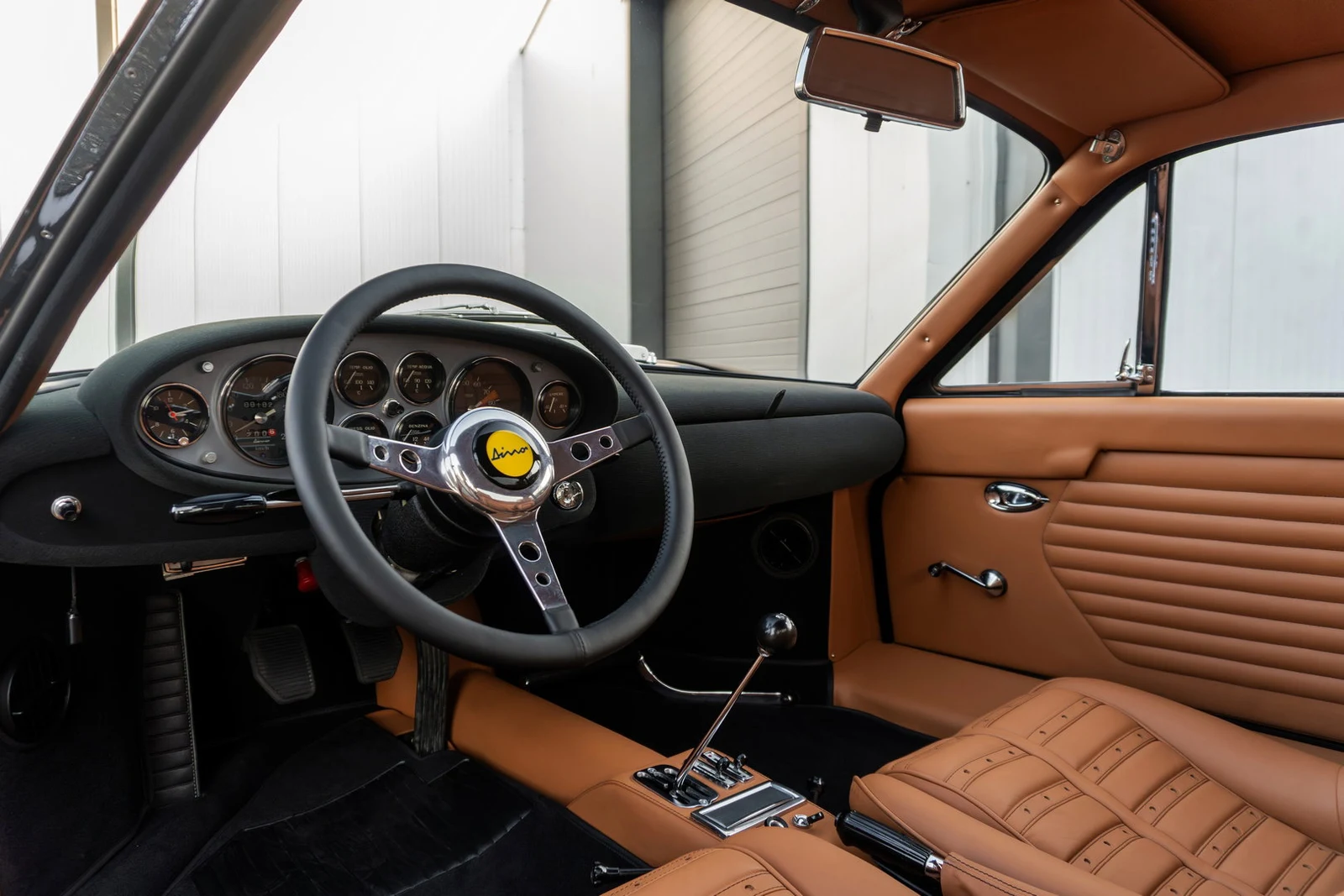 1970 Ferrari Dino 246 GT L-Series, 3/10
