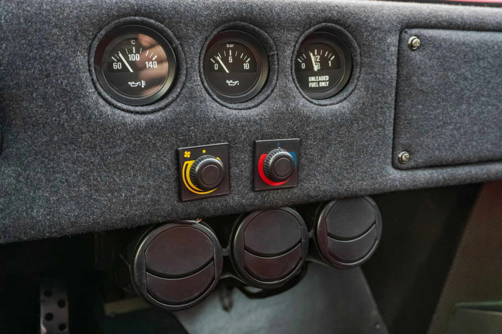 1992 Ferrari F40 Non-Adjust, 10/10