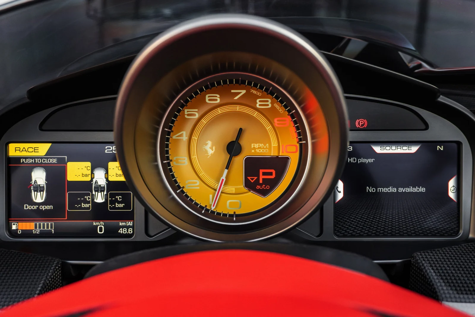 2020 Ferrari Monza SP2 Tailor Made, 6/10