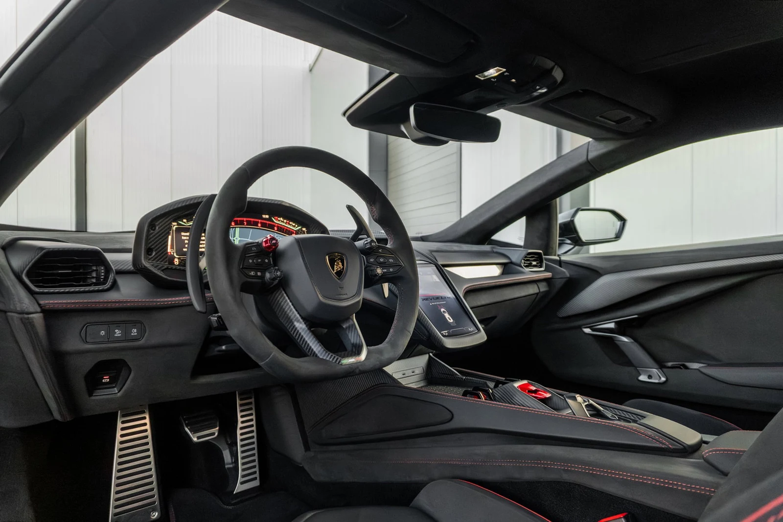 2024 Lamborghini Revuelto, 3/10